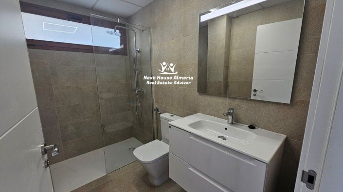 Image No.27-3 Bed Villa for sale