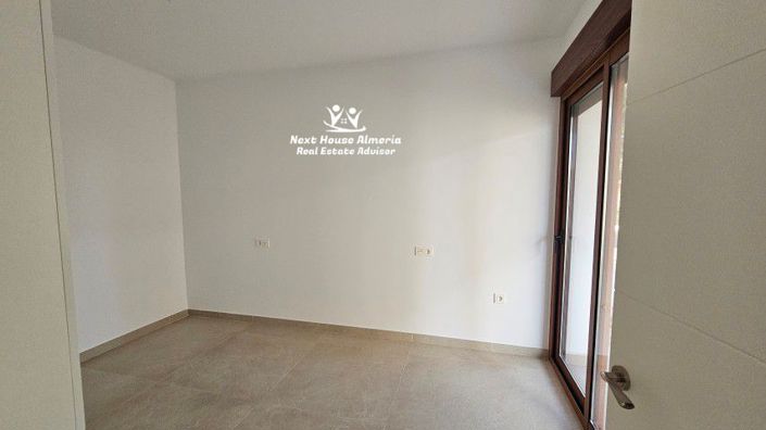 Image No.28-3 Bed Villa for sale