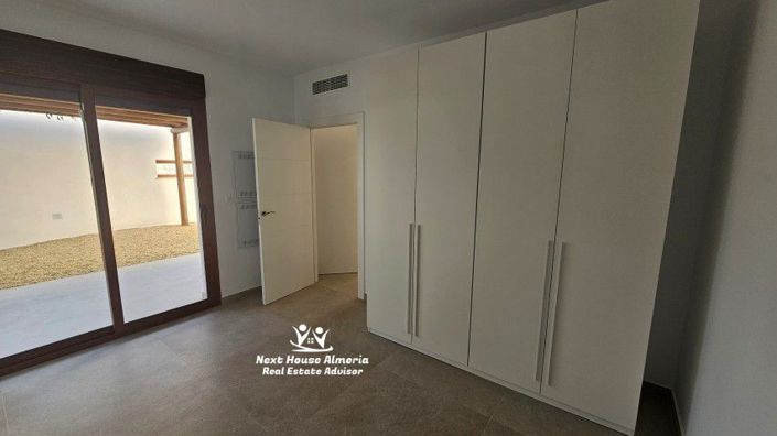 Image No.29-3 Bed Villa for sale