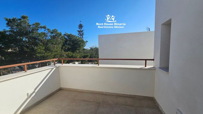 Image No.45-3 Bed Villa for sale