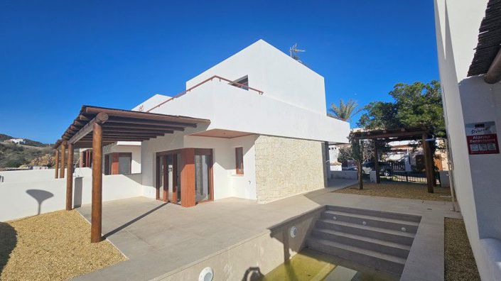 Image No.6-3 Bed Villa for sale
