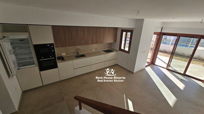 Image No.51-3 Bed Villa for sale