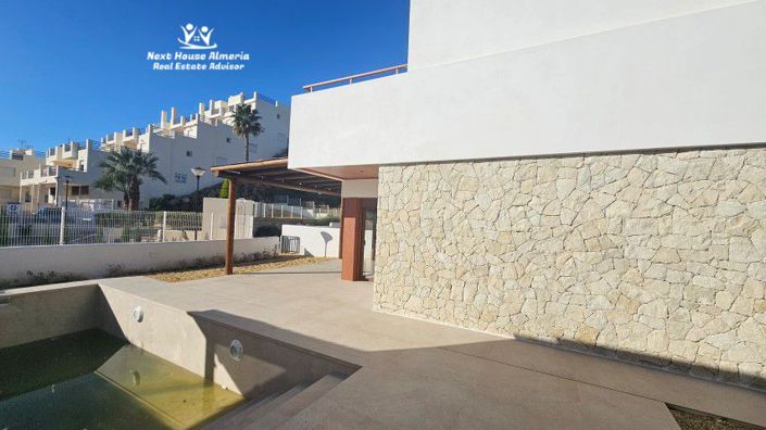 Image No.7-3 Bed Villa for sale