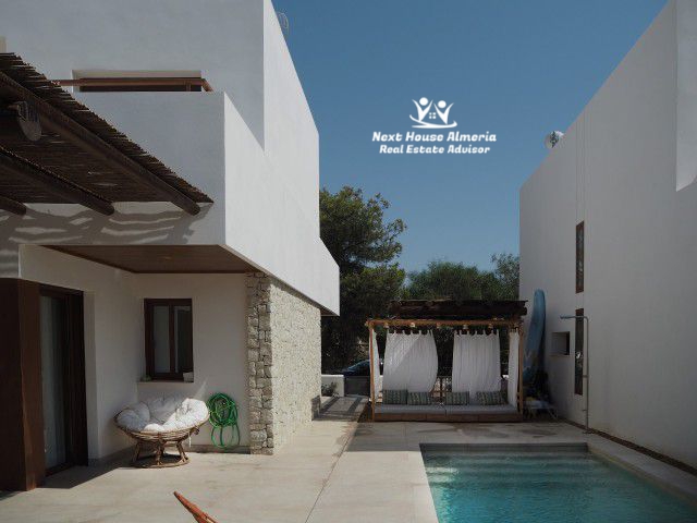 Image No.9-3 Bed Villa for sale