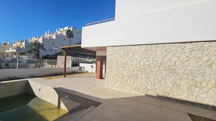 Image No.9-3 Bed Villa for sale