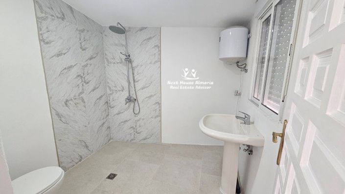 Image No.7-4 Bed Villa for sale