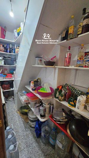 Image No.18-6 Bed Townhouse for sale