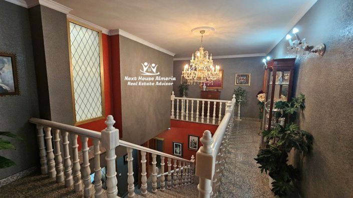 Image No.30-6 Bed Townhouse for sale