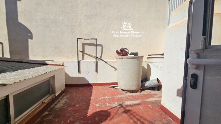 Image No.49-6 Bed Townhouse for sale