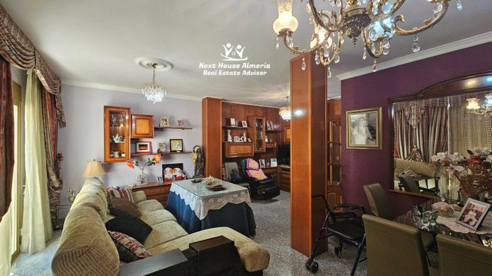 Image No.9-6 Bed Townhouse for sale