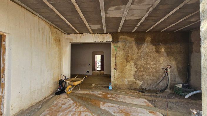 Image No.11-3 Bed Townhouse for sale