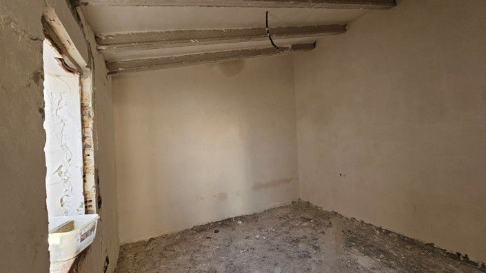 Image No.14-3 Bed Townhouse for sale