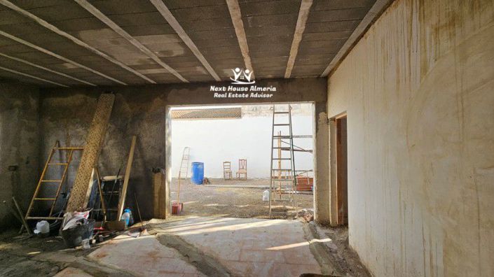 Image No.17-3 Bed Townhouse for sale