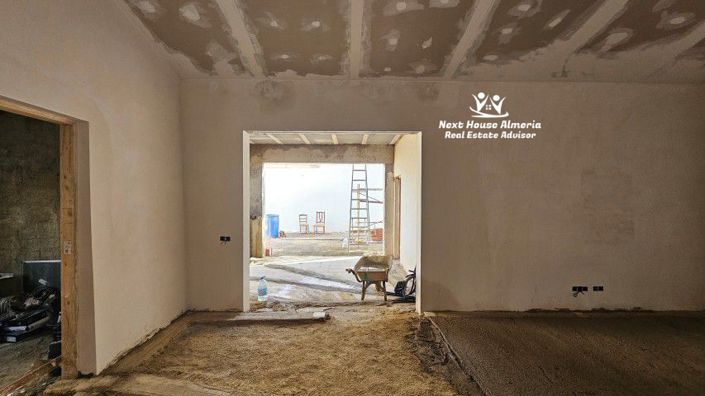 Image No.24-3 Bed Townhouse for sale