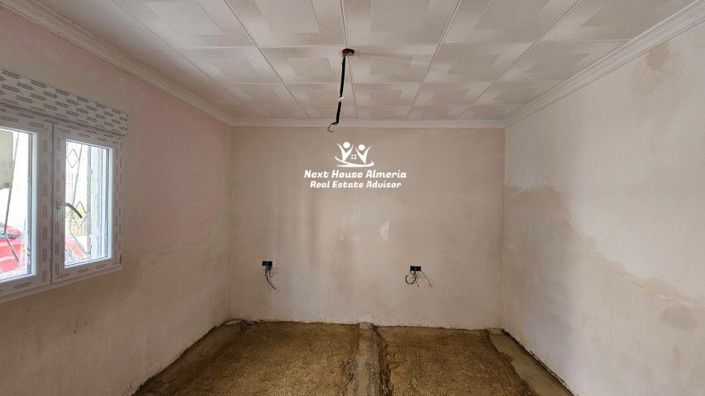 Image No.30-3 Bed Townhouse for sale