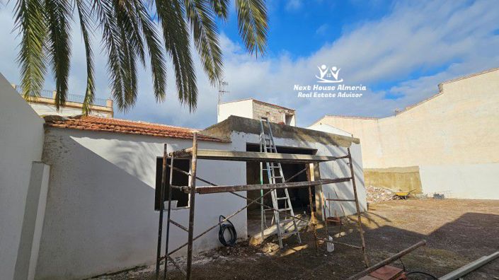 Image No.7-3 Bed Townhouse for sale