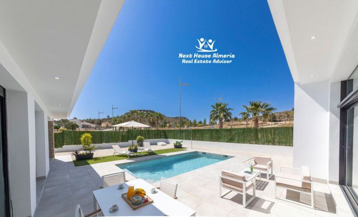 Image No.29-3 Bed Villa for sale