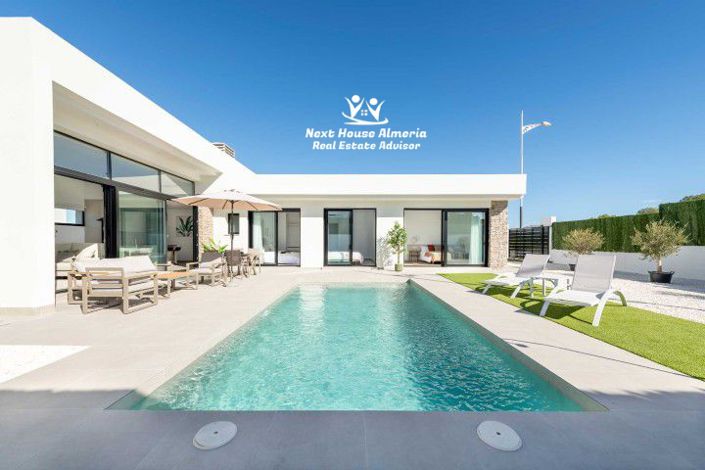 Image No.3-3 Bed Villa for sale