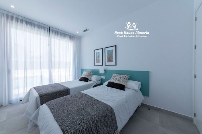 Image No.44-3 Bed Villa for sale