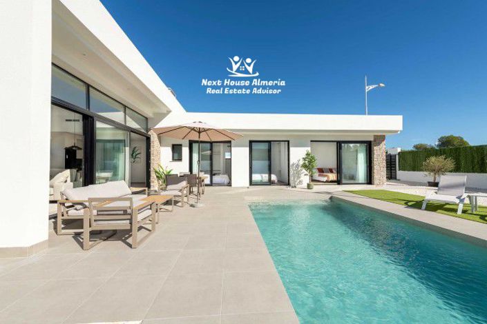 Image No.8-3 Bed Villa for sale