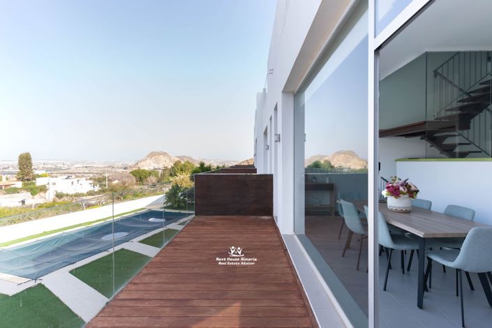 Image No.4-3 Bed Maisonette for sale