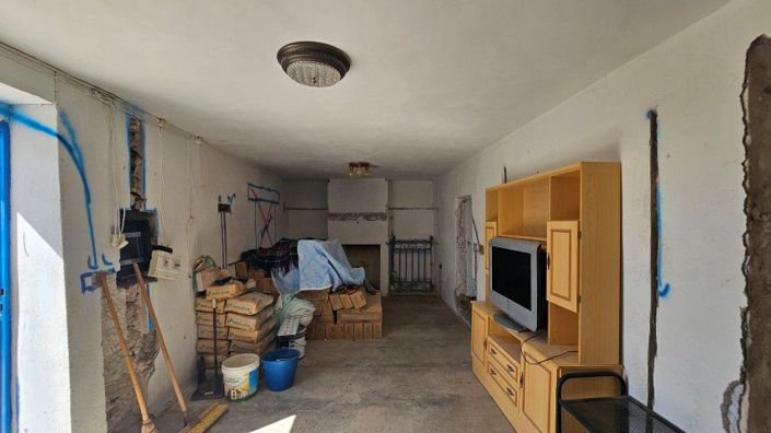 Image No.19-5 Bed Country House for sale