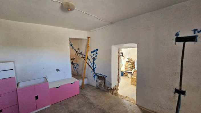 Image No.22-5 Bed Country House for sale