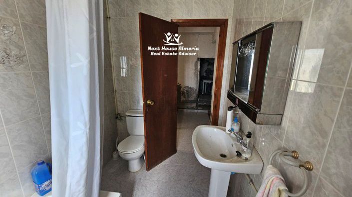 Image No.30-5 Bed Country House for sale