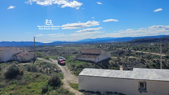 Image No.8-5 Bed Country House for sale