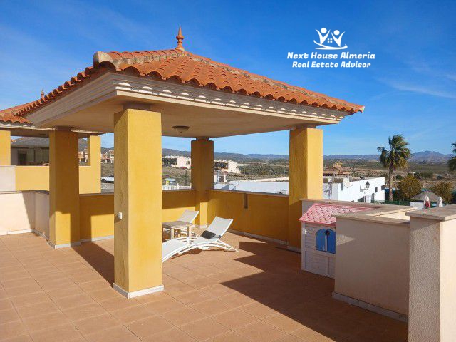 Image No.25-Villa de 3 chambres à vendre à Zurgena