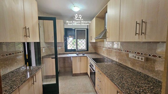 Image No.10-3 Bed Villa for sale