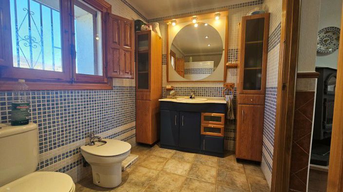 Image No.23-7 Bed Country House for sale