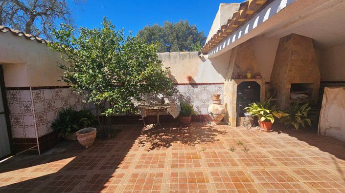 Image No.27-7 Bed Country House for sale