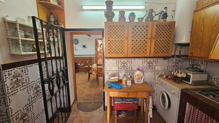 Image No.30-7 Bed Country House for sale