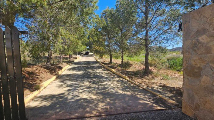 Image No.4-7 Bed Country House for sale