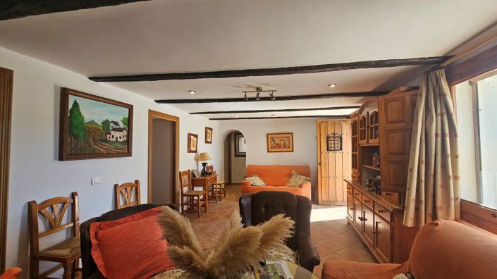 Image No.35-7 Bed Country House for sale