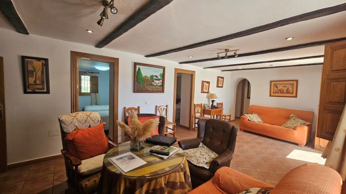 Image No.47-7 Bed Country House for sale