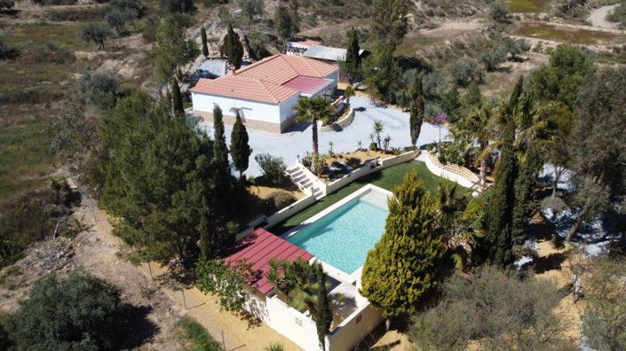 Image No.3-3 Bed Villa for sale