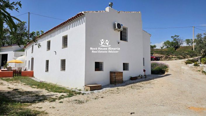 Image No.11-7 Bed Country House for sale