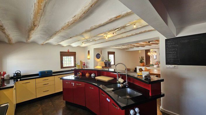 Image No.17-7 Bed Country House for sale