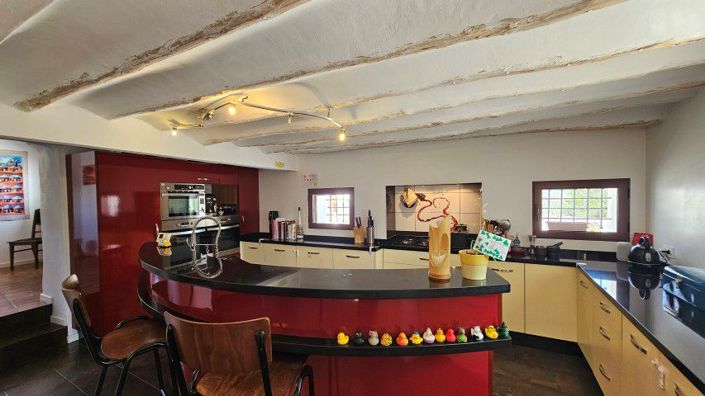 Image No.21-7 Bed Country House for sale