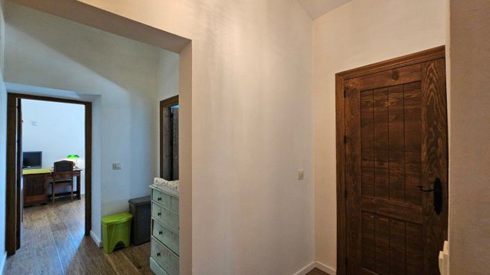 Image No.48-7 Bed Country House for sale