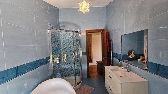 Image No.48-7 Bed Country House for sale