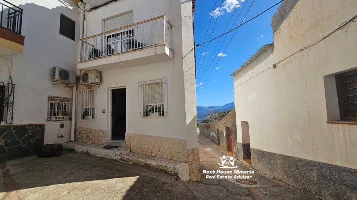 Image No.4-Maison de ville de 5 chambres à vendre à Lúcar