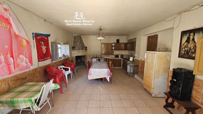 Image No.6-2 Bed Country House for sale