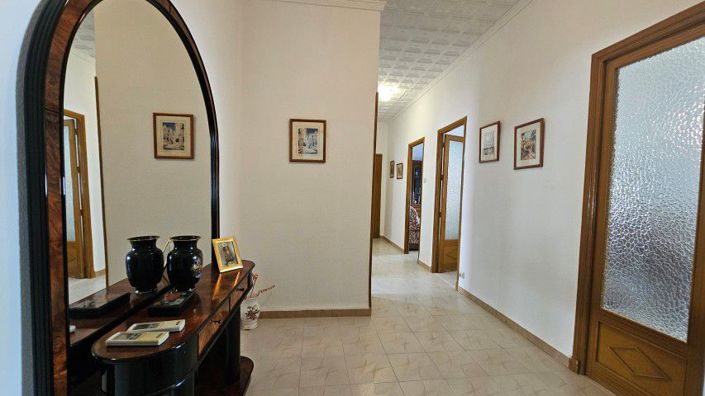 Image No.18-3 Bed Townhouse for sale