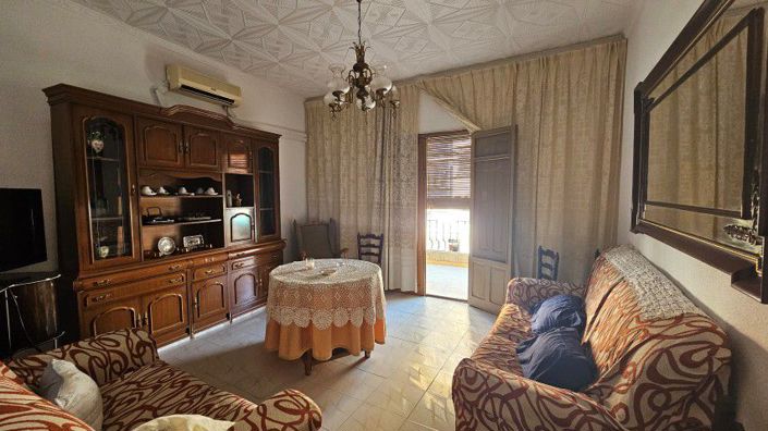 Image No.20-3 Bed Townhouse for sale