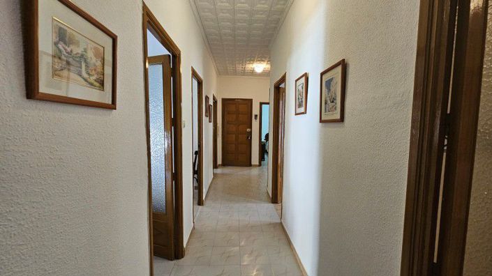 Image No.29-3 Bed Townhouse for sale
