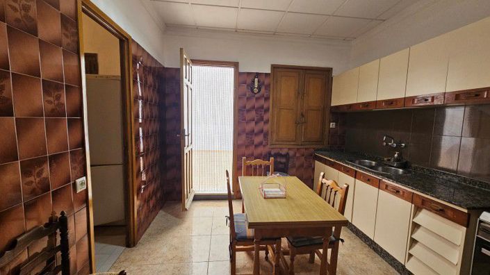 Image No.30-3 Bed Townhouse for sale