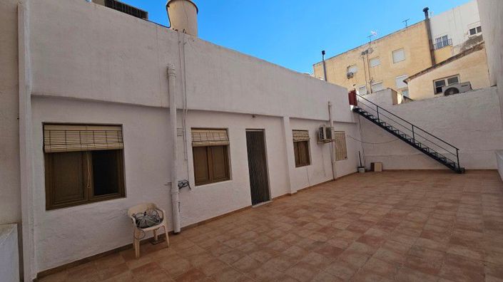 Image No.39-3 Bed Townhouse for sale